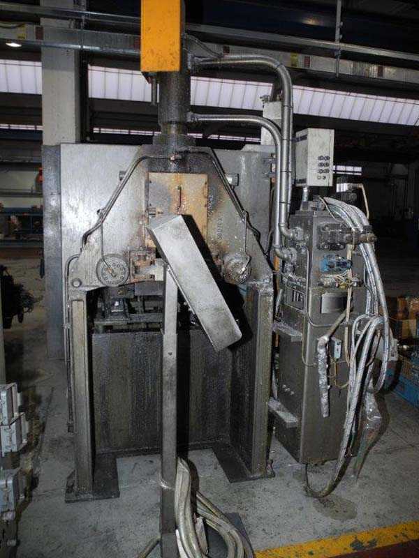 5bdad6bc6ec2b6248ff46426a710cbe2 Machine de coulée sous pression à chambre chaude Agrati CZ 125, utilisée