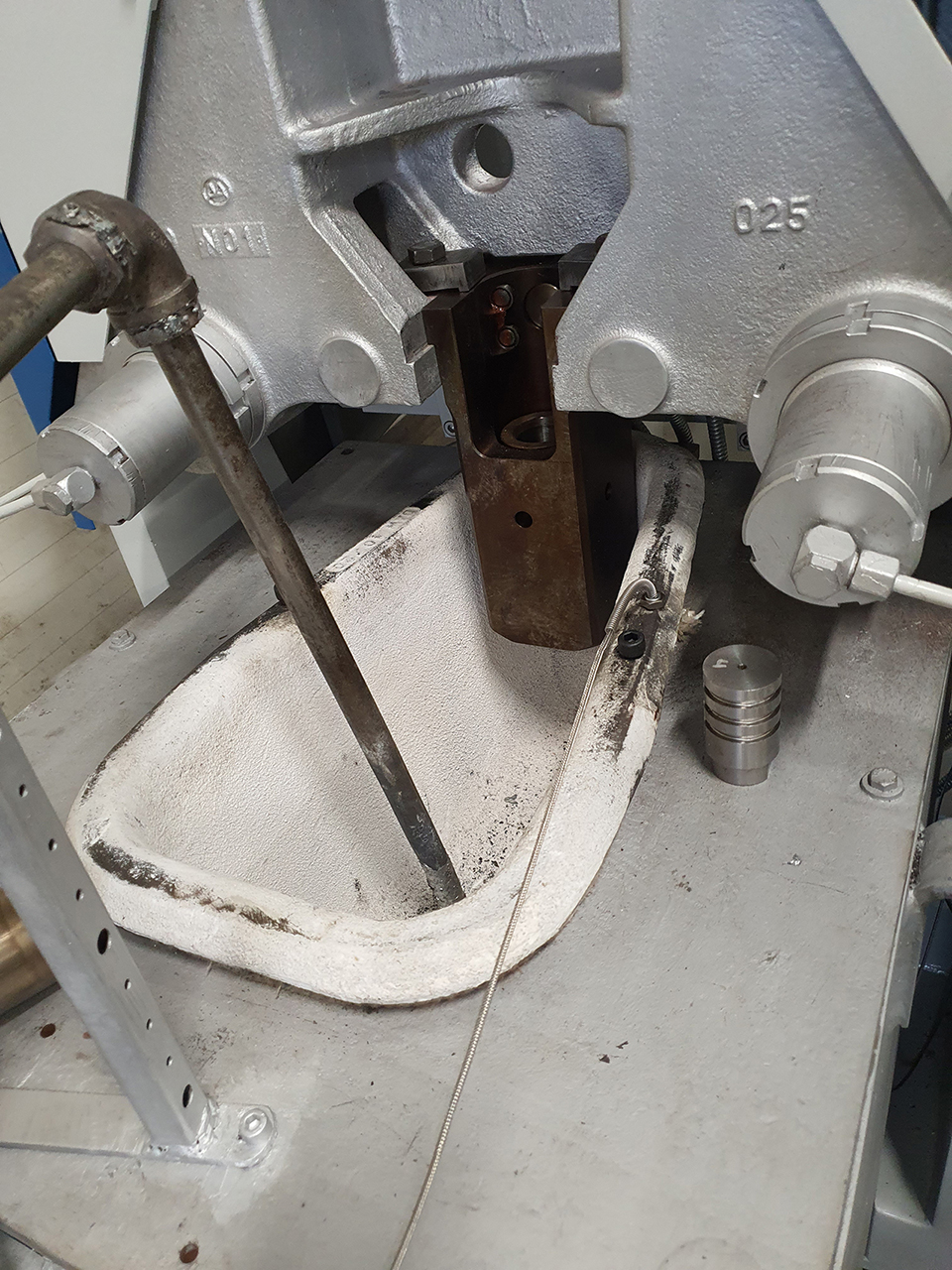 overhaul-retrofit-Frech-DAW-20-S-hot-chamber-die-casting-machine-p9 Reconditionnement de la machine de coulée sous pression à chambre chaude Frech DAW 20