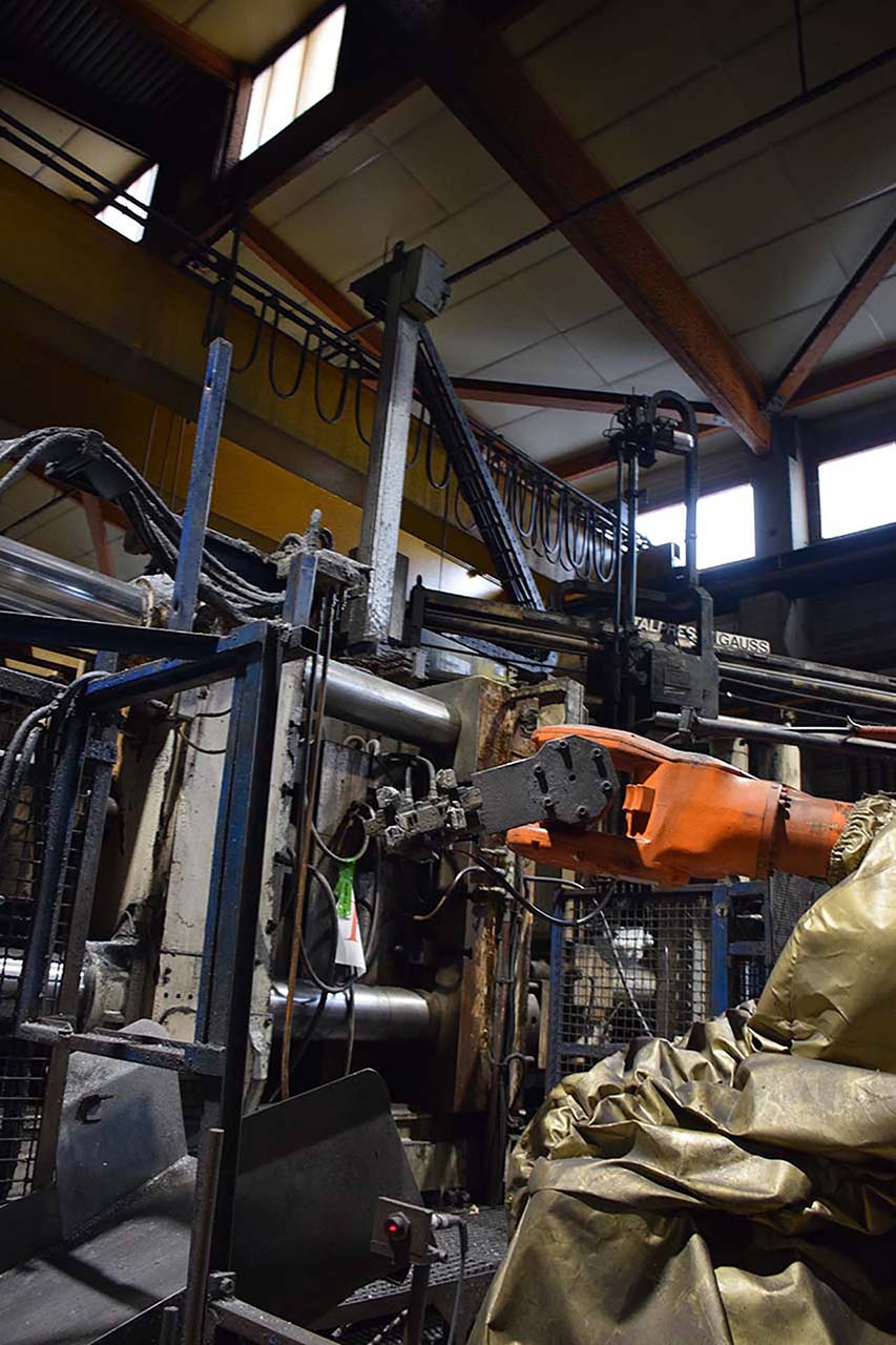 Italpresse IP 1350 SC machine de coulée sous pression à chambre froide KK1644, utilisé