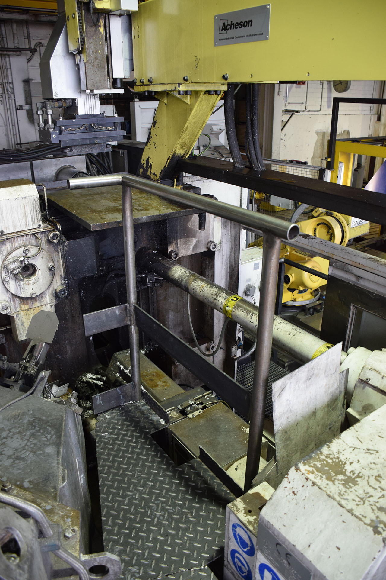 DSC_06985a8d3c0d8a7e8 Italpresse TF 800 machine à couler sous pression à chambre froide KK1440, utilisé