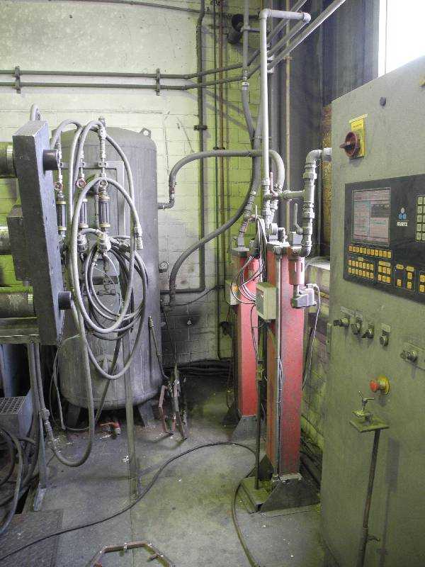 kurtz_ak96_bild8 Machine de coulée sous pression à basse pression Kurtz AK 96, utilisée