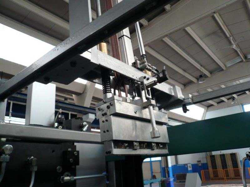 c3913b1db453c6e7c4367ce66fb7a64e Machine de coulée sous pression à chambre chaude Agrati CZ 125, utilisée