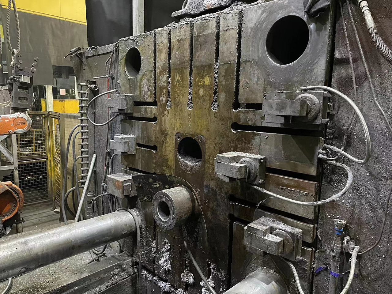 Italpresse IP 1650 SC machine de coulée sous pression à chambre froide KK1652, utilisée