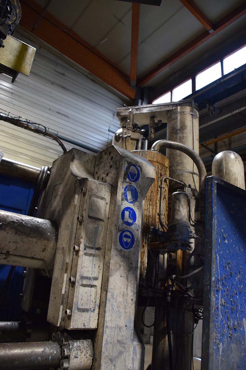 Machine de coulée sous pression à chambre froide Italpresse IP 900 SC KK1643, utilisée