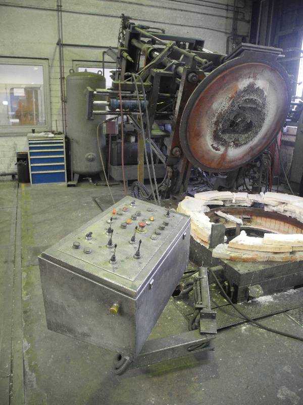 kurtz_ak96_bild1 Machine de coulée sous pression à basse pression Kurtz AK 96, utilisée