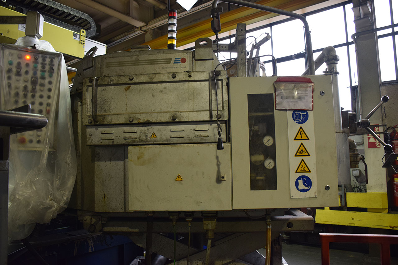 DSC_06785a8d3c0802cbe Italpresse TF 800 machine à couler sous pression à chambre froide KK1440, utilisé
