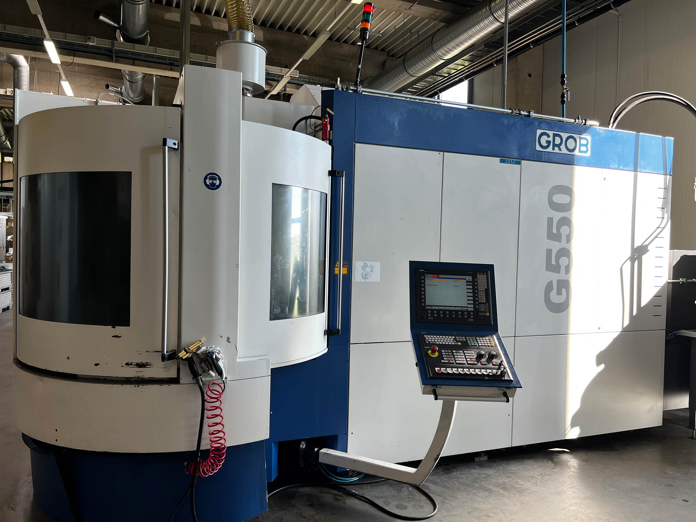 Centre d'usinage universel 5 axes Grob G550 AB 14 K BA2357, d'occasion