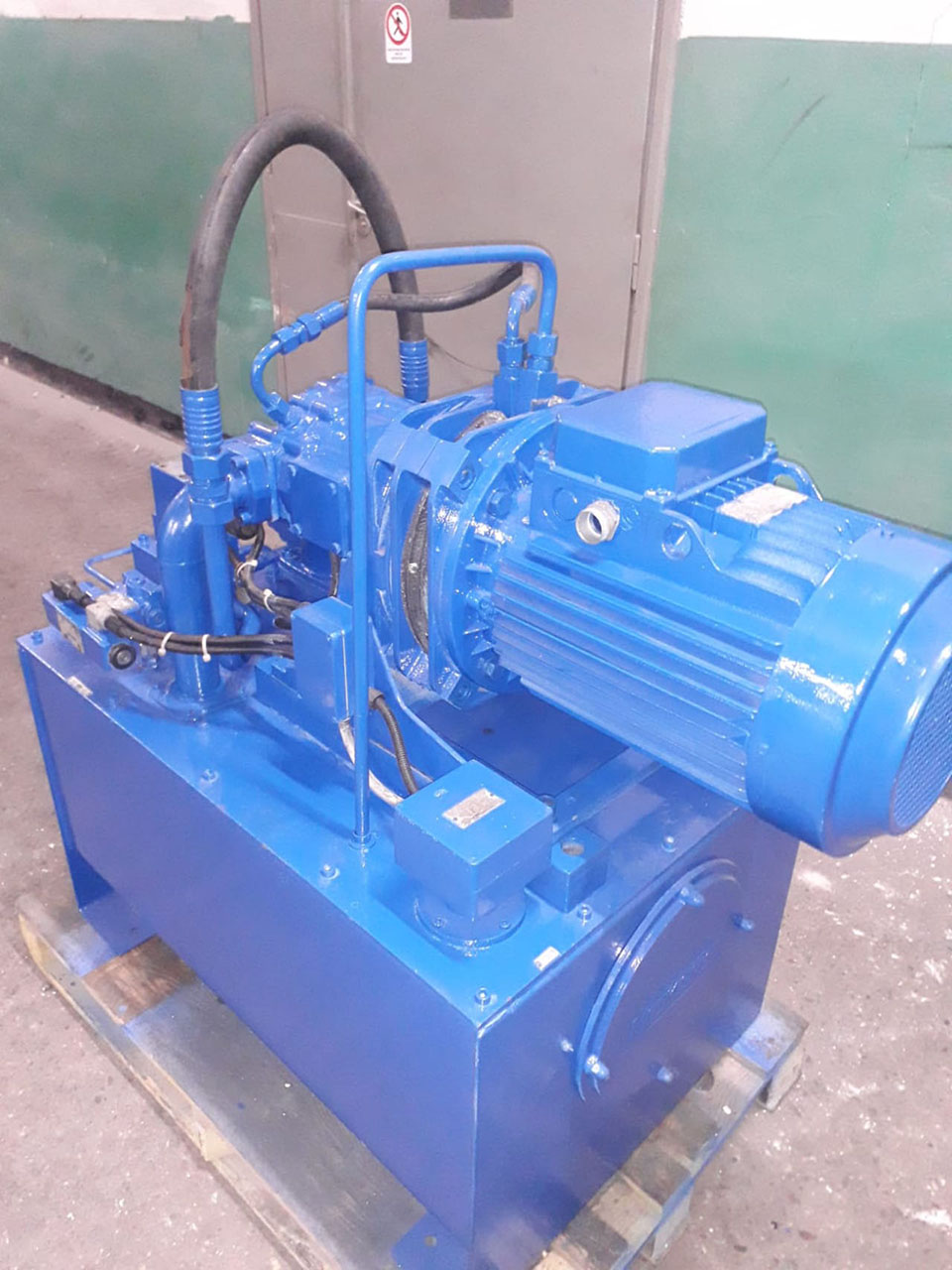 Vickers-hydraulic-power-unit-ZU2099-p4 Unité de puissance hydraulique Vickers ZU2099, utilisé