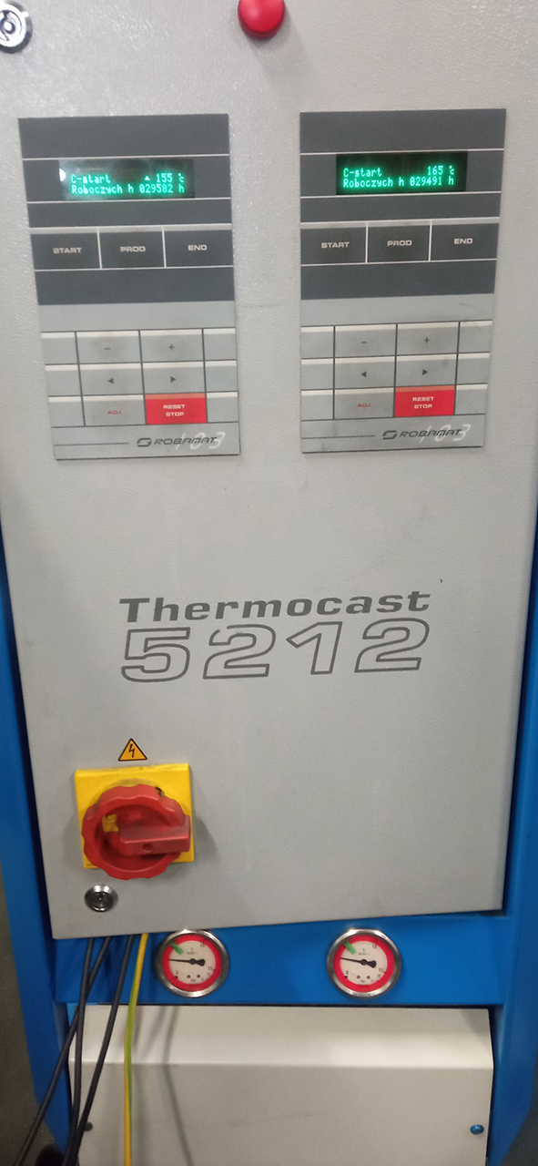 Robamat Thermocast 5212 unité de contrôle de la température de l'huile ZU2227, utilisé