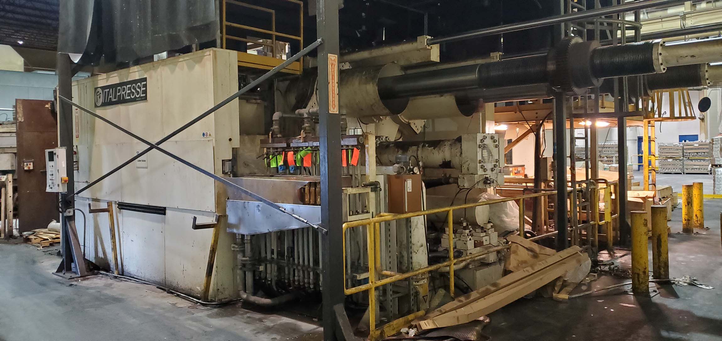 Italpresse IP 3000 SC machine de coulée sous pression à chambre froide KK1687, utilisée