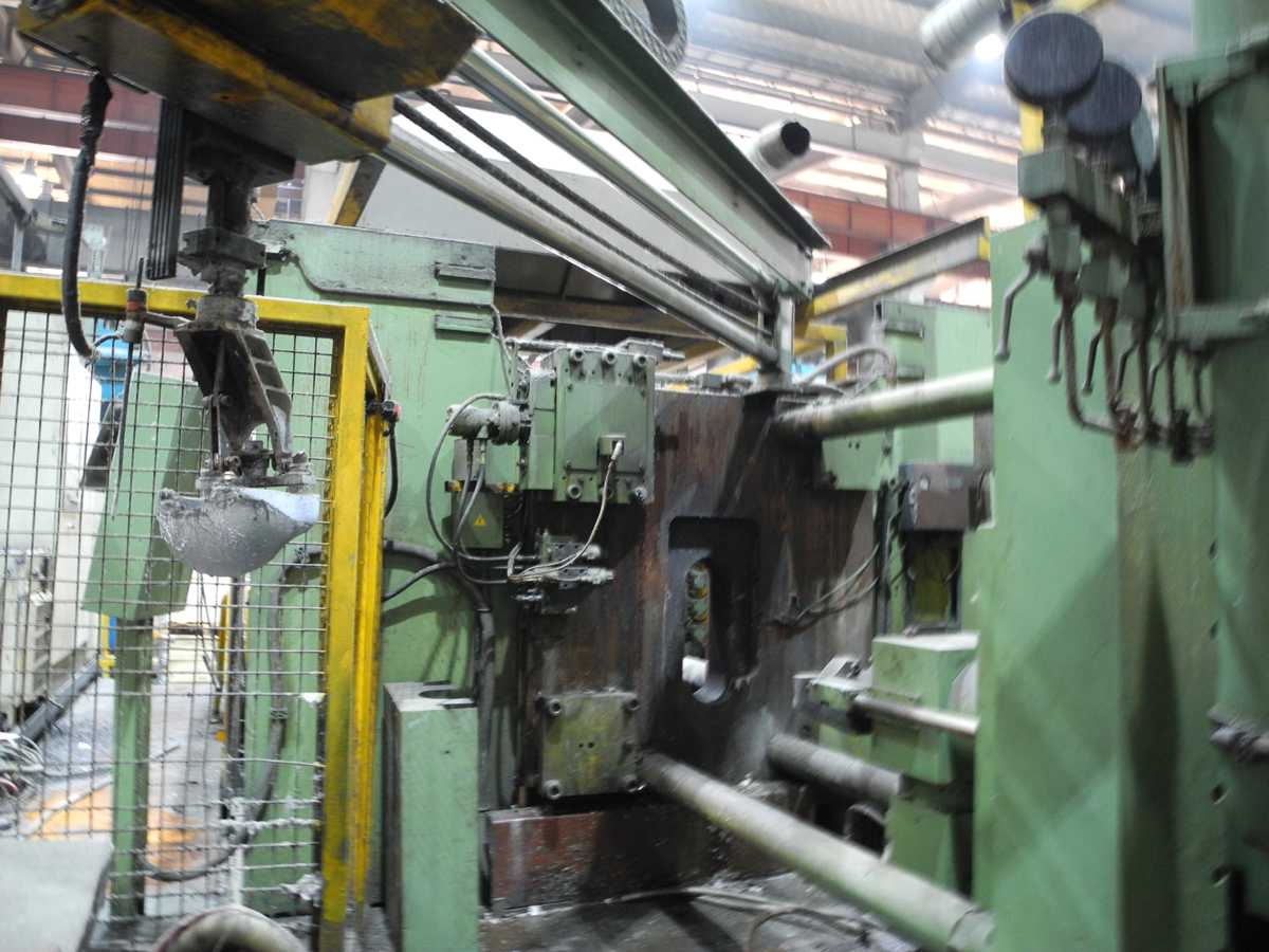 Machine à couler sous pression à chambre froide IDRA OL 900 PRP, usagée KK1381