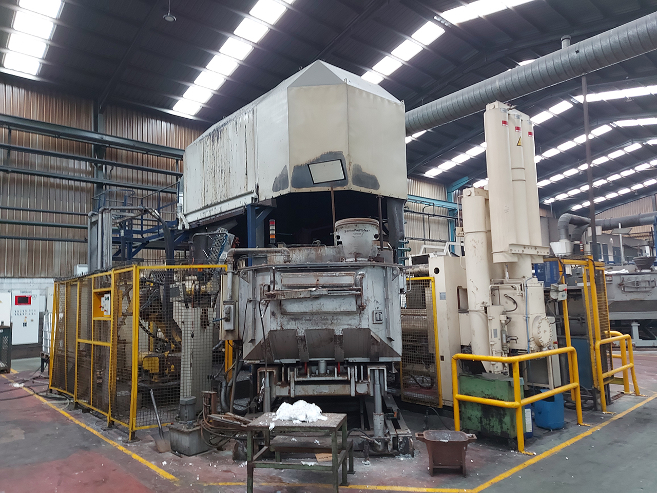 M-uller-Weingarten-GDK-1750-cold-chamber-die-casting-machine-KK1585-p3 Müller Weingarten GDK 1750 machine de coulée sous pression à chambre froide KK1585, utilisé