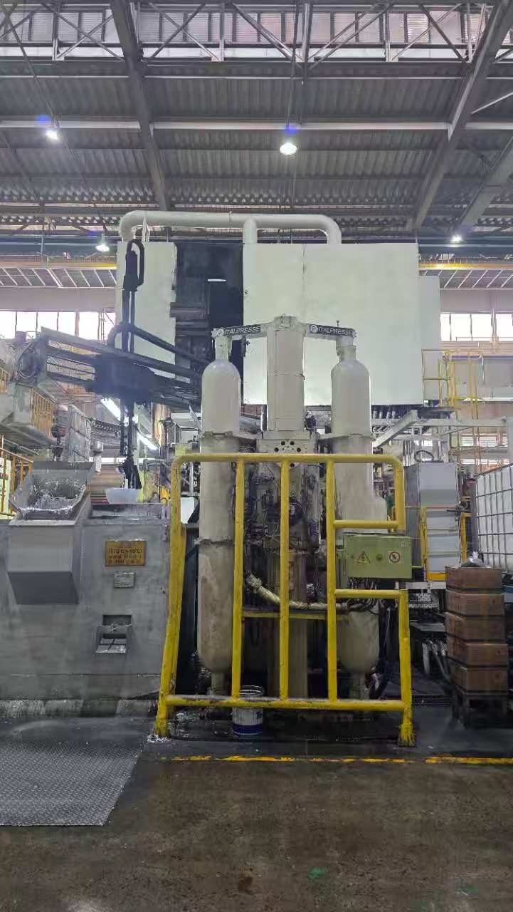 Italpresse IP 2500 SC machine de coulée sous pression à chambre froide KK1679, utilisée