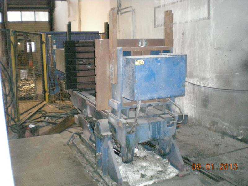 b1e19eac35aa07239d70bdca0fa88a2f Machine de coulée par gravité basculante Kurtz AK01, usagée
