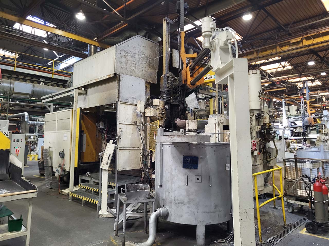 Italpresse IP 900 SC machine de coulée sous pression à chambre froide KK1684, utilisée